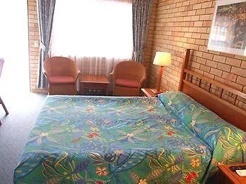 Pacific Paradise Airport Motel Австралия
